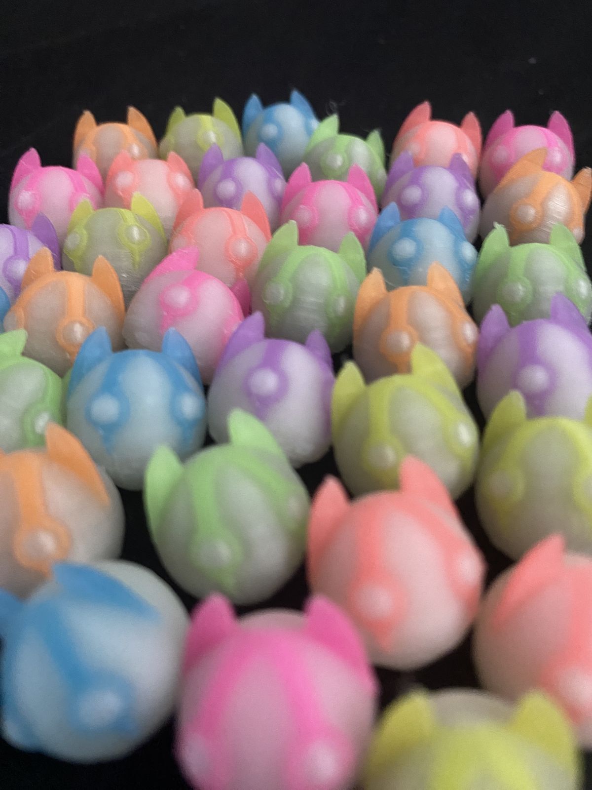 Batch of multi-color printed minis